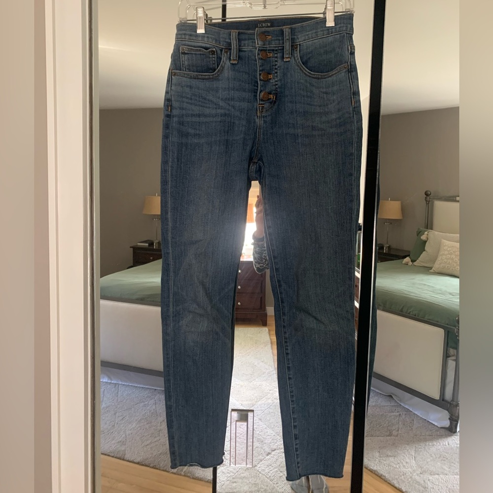 J Crew Factory 10 inch High Rise Skinny Jean. Size 26